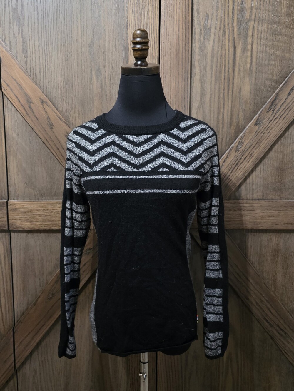 Smartwool Black & Gray Chevron Crew Neck Sweater